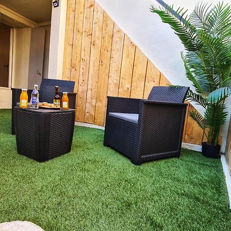 T2 Chambre Miroir Jardin Et Parking Prive Marseille Ngoại thất bức ảnh